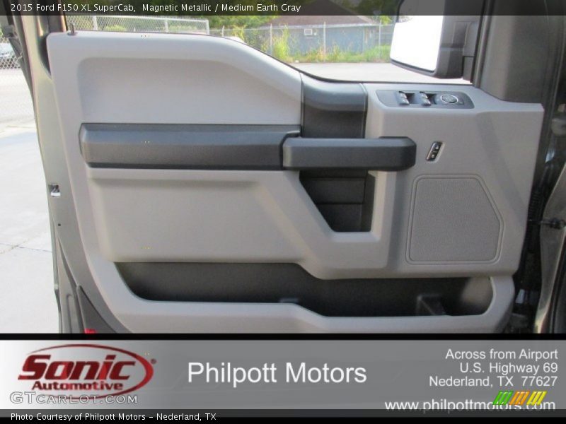 Magnetic Metallic / Medium Earth Gray 2015 Ford F150 XL SuperCab