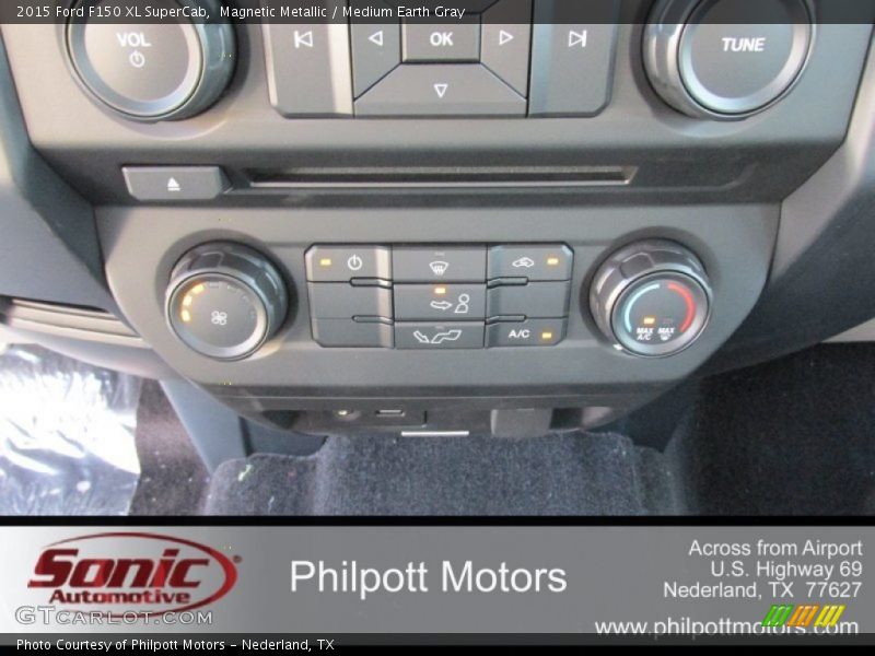 Magnetic Metallic / Medium Earth Gray 2015 Ford F150 XL SuperCab