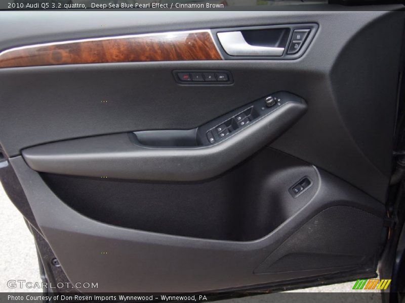 Deep Sea Blue Pearl Effect / Cinnamon Brown 2010 Audi Q5 3.2 quattro