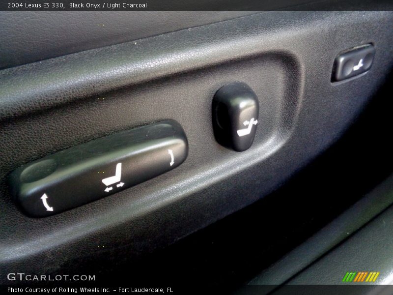 Black Onyx / Light Charcoal 2004 Lexus ES 330