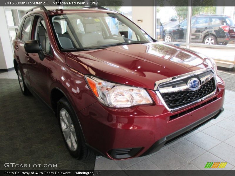 Venetian Red Pearl / Gray 2016 Subaru Forester 2.5i