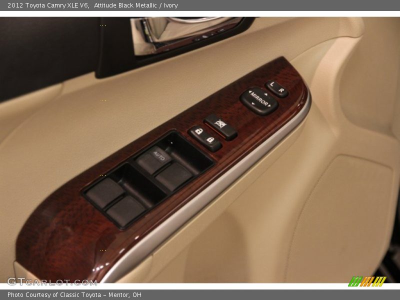 Attitude Black Metallic / Ivory 2012 Toyota Camry XLE V6