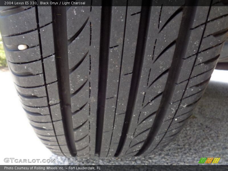 Black Onyx / Light Charcoal 2004 Lexus ES 330