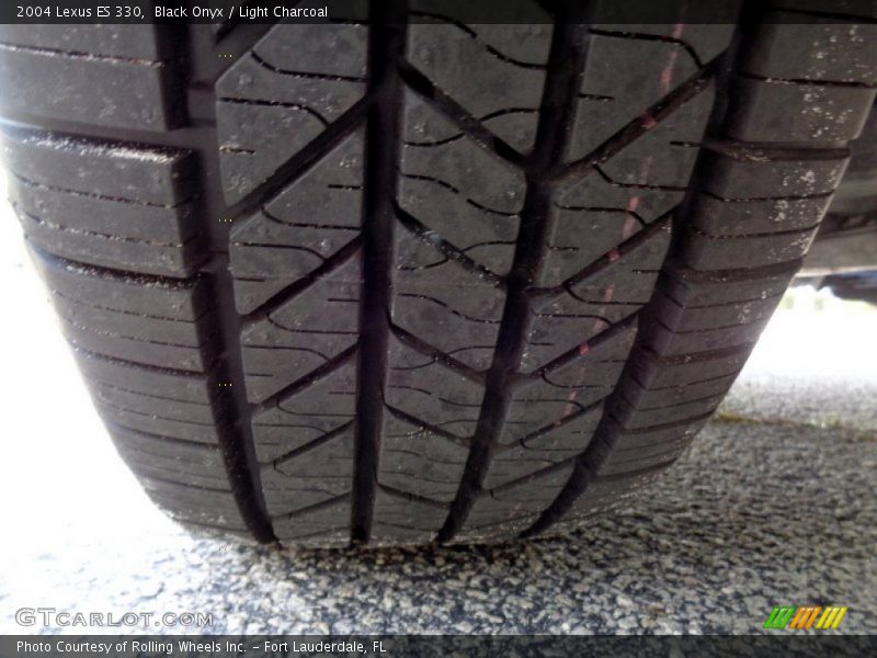 Black Onyx / Light Charcoal 2004 Lexus ES 330
