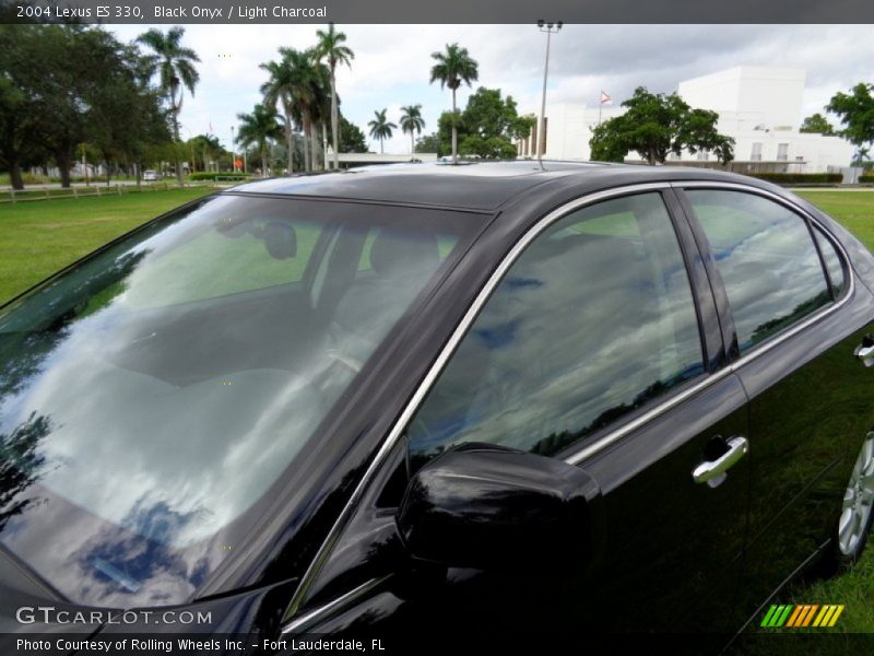 Black Onyx / Light Charcoal 2004 Lexus ES 330