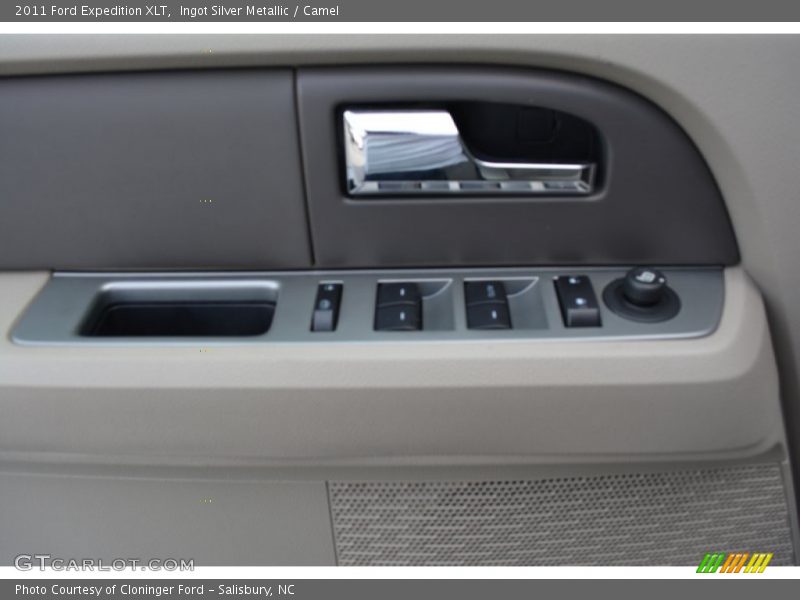 Ingot Silver Metallic / Camel 2011 Ford Expedition XLT