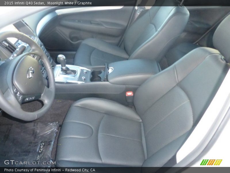 Moonlight White / Graphite 2015 Infiniti Q40 Sedan