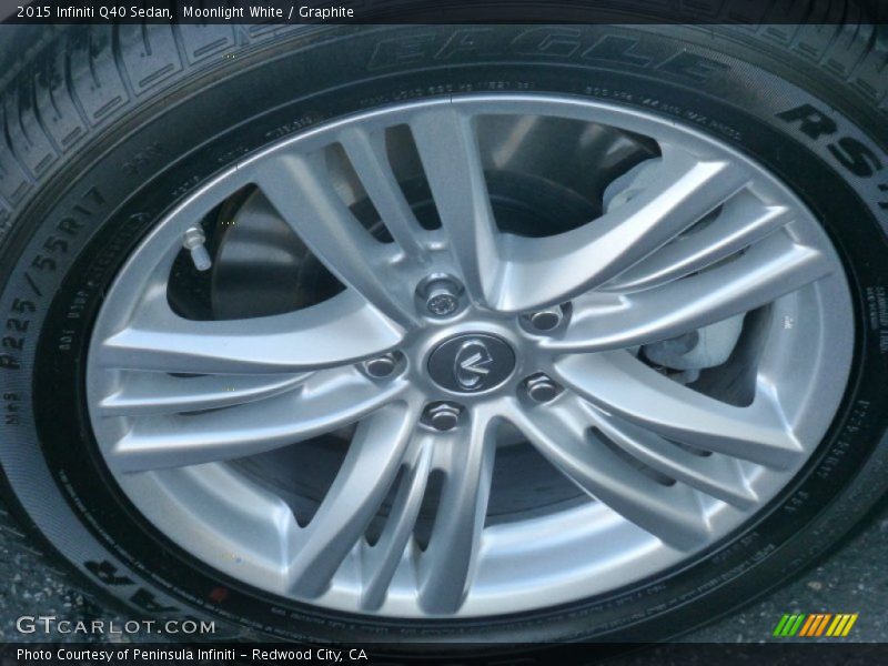 Moonlight White / Graphite 2015 Infiniti Q40 Sedan