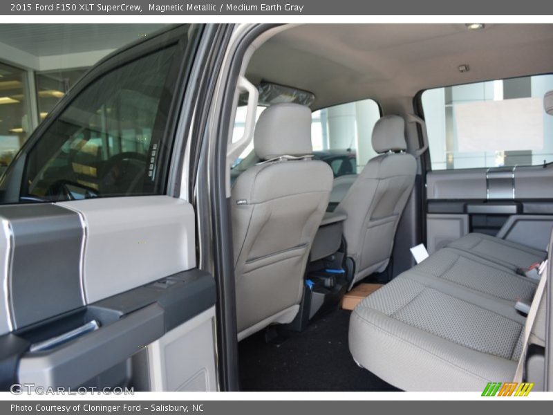 Magnetic Metallic / Medium Earth Gray 2015 Ford F150 XLT SuperCrew
