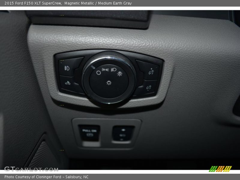 Magnetic Metallic / Medium Earth Gray 2015 Ford F150 XLT SuperCrew