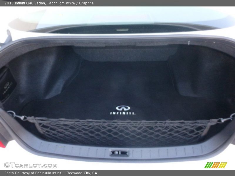 Moonlight White / Graphite 2015 Infiniti Q40 Sedan