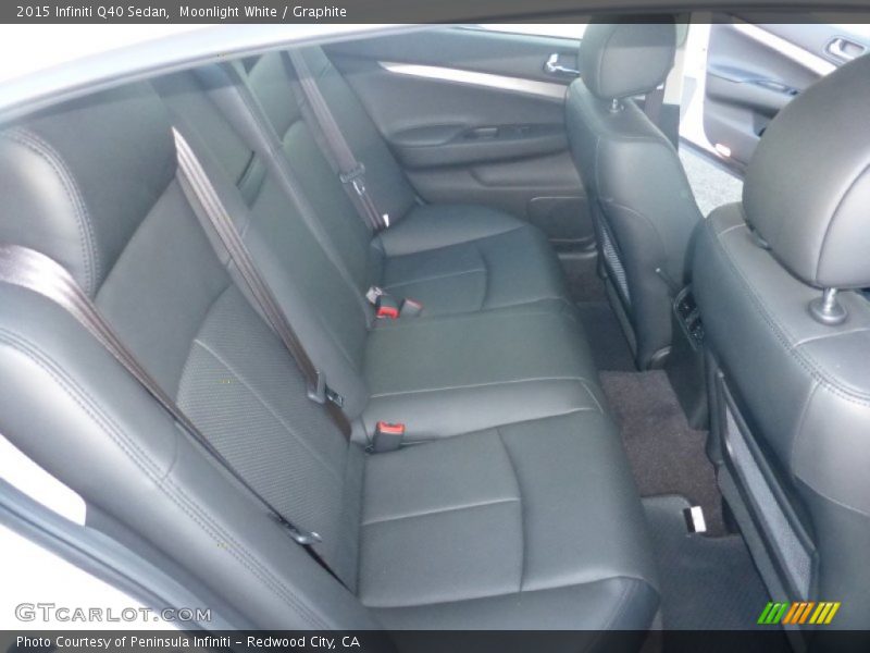 Moonlight White / Graphite 2015 Infiniti Q40 Sedan