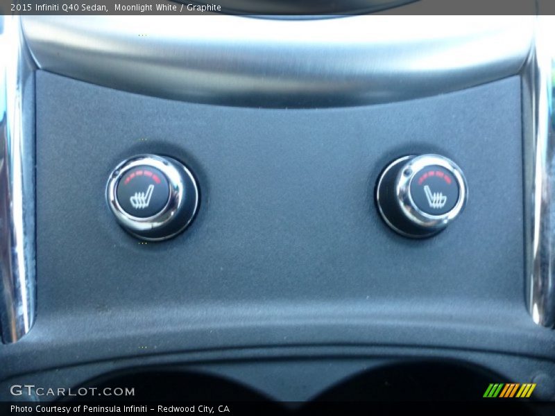 Moonlight White / Graphite 2015 Infiniti Q40 Sedan