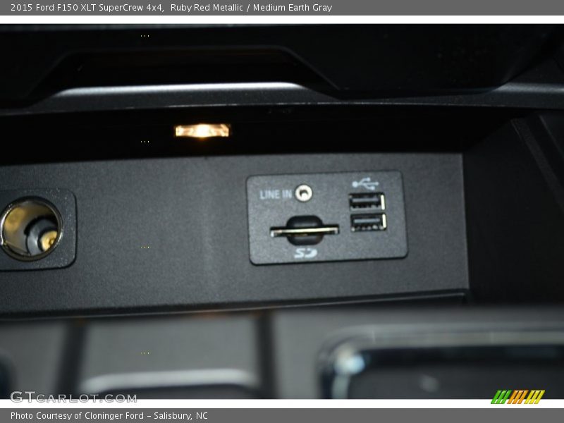 Ruby Red Metallic / Medium Earth Gray 2015 Ford F150 XLT SuperCrew 4x4