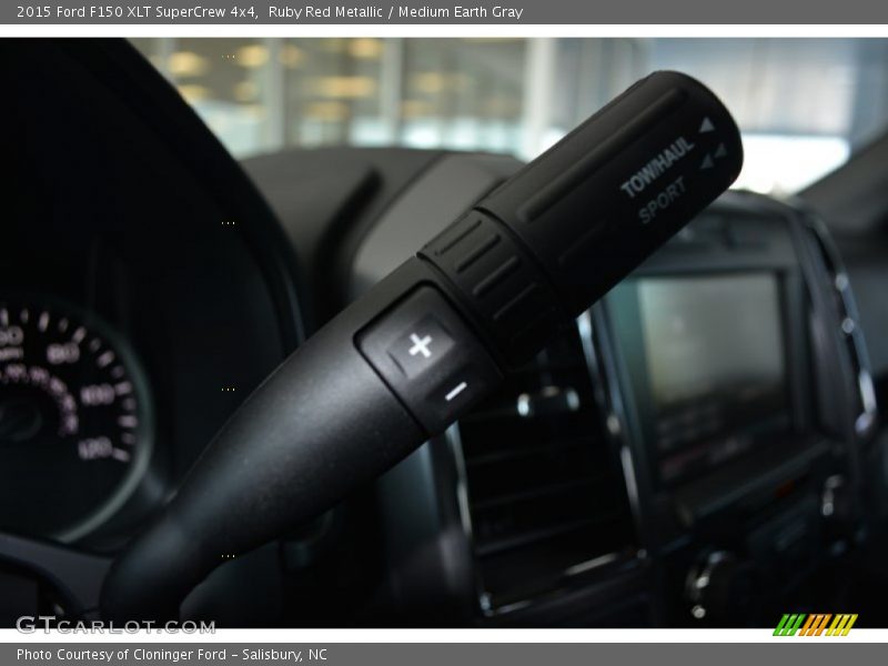 Ruby Red Metallic / Medium Earth Gray 2015 Ford F150 XLT SuperCrew 4x4