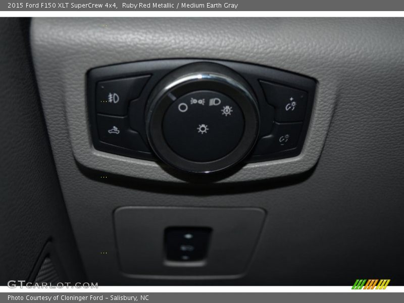 Ruby Red Metallic / Medium Earth Gray 2015 Ford F150 XLT SuperCrew 4x4