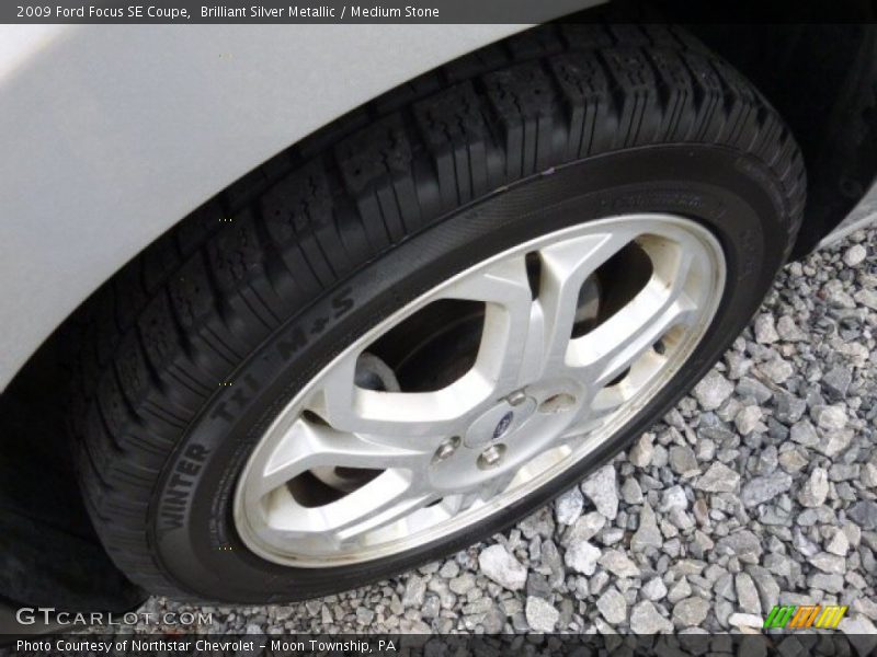 Brilliant Silver Metallic / Medium Stone 2009 Ford Focus SE Coupe