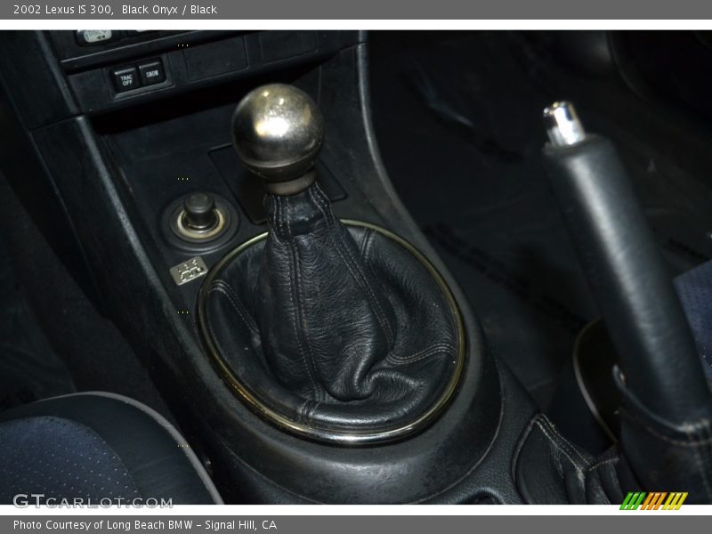 Black Onyx / Black 2002 Lexus IS 300