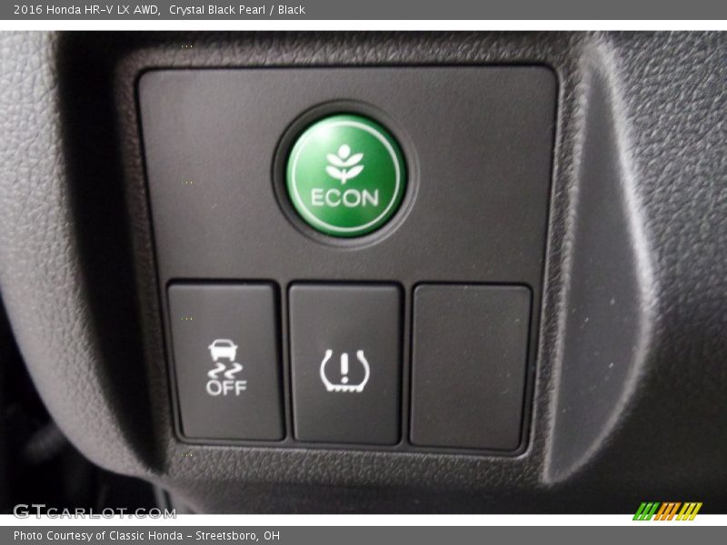 Controls of 2016 HR-V LX AWD