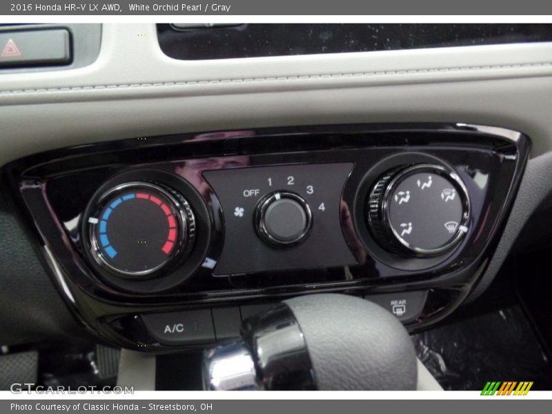 Controls of 2016 HR-V LX AWD