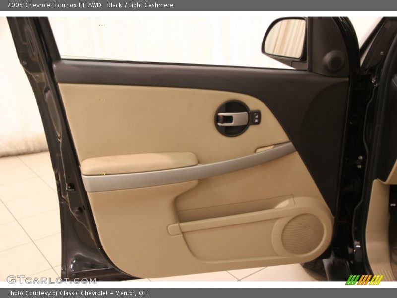 Black / Light Cashmere 2005 Chevrolet Equinox LT AWD