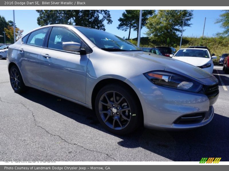 Front 3/4 View of 2016 Dart SE