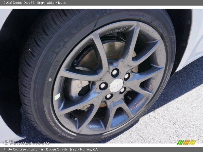 Bright White / Black 2016 Dodge Dart SE