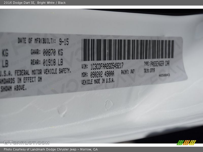 Bright White / Black 2016 Dodge Dart SE