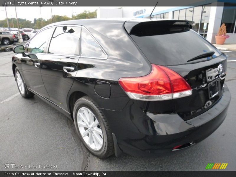 Black / Ivory 2011 Toyota Venza I4 AWD