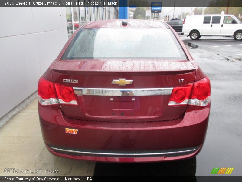 Siren Red Tintcoat / Jet Black 2016 Chevrolet Cruze Limited LT