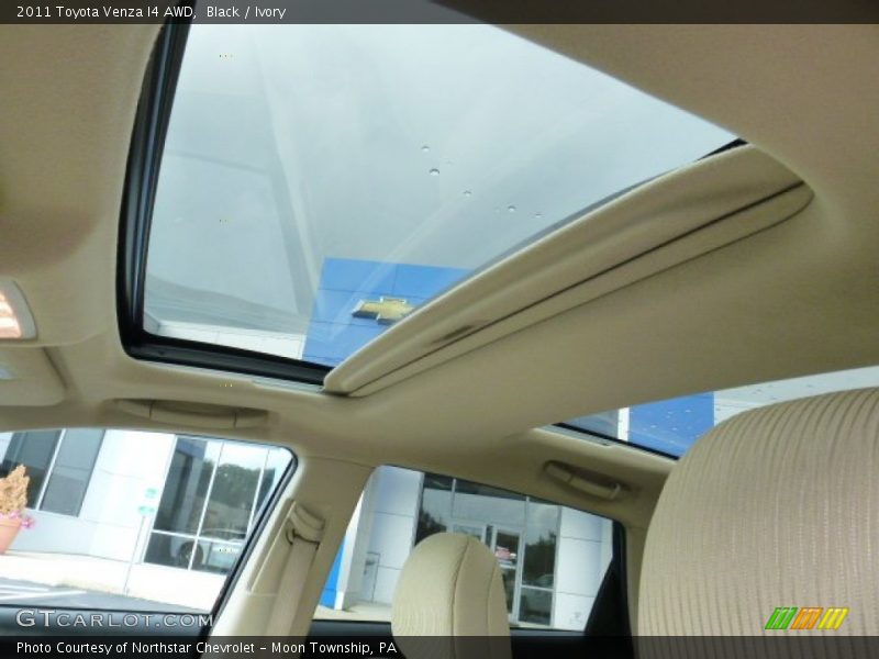 Black / Ivory 2011 Toyota Venza I4 AWD