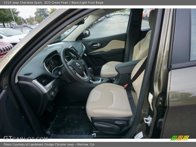 ECO Green Pearl / Black/Light Frost Beige 2016 Jeep Cherokee Sport
