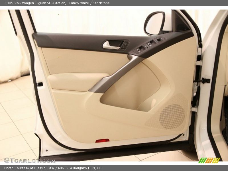 Candy White / Sandstone 2009 Volkswagen Tiguan SE 4Motion