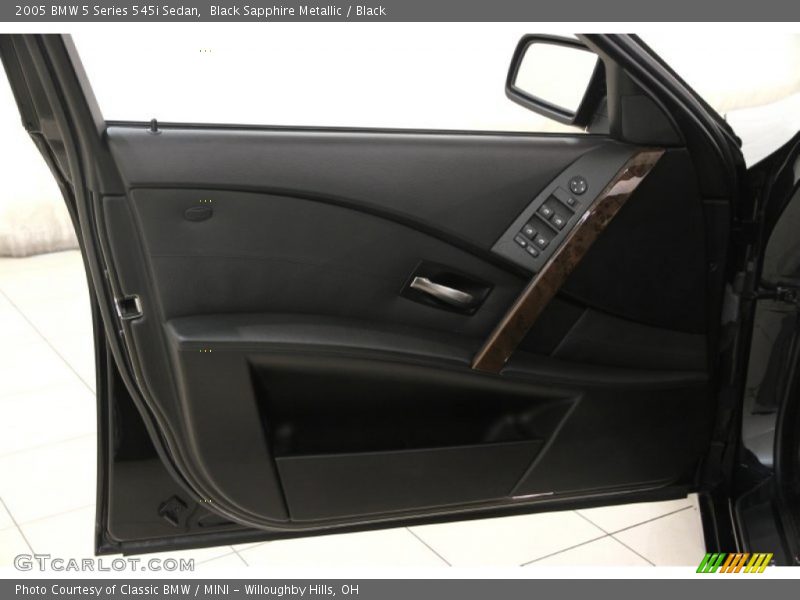Black Sapphire Metallic / Black 2005 BMW 5 Series 545i Sedan