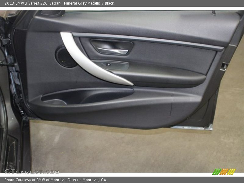 Mineral Grey Metallic / Black 2013 BMW 3 Series 320i Sedan