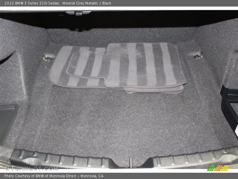 Mineral Grey Metallic / Black 2013 BMW 3 Series 320i Sedan
