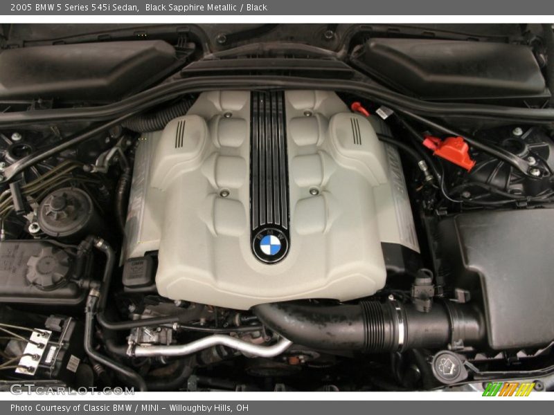 Black Sapphire Metallic / Black 2005 BMW 5 Series 545i Sedan