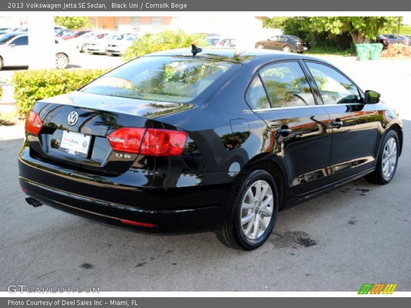 Black Uni / Cornsilk Beige 2013 Volkswagen Jetta SE Sedan