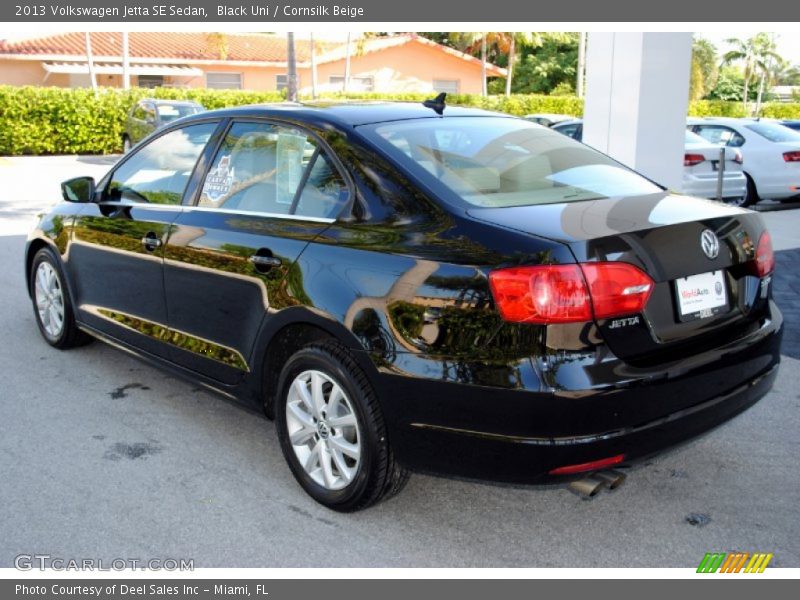 Black Uni / Cornsilk Beige 2013 Volkswagen Jetta SE Sedan