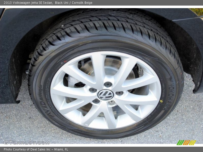 Black Uni / Cornsilk Beige 2013 Volkswagen Jetta SE Sedan