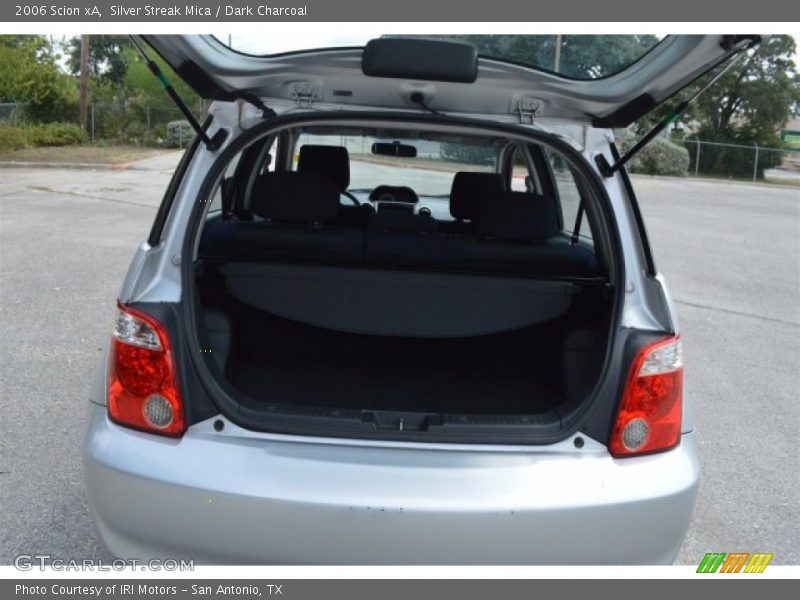 Silver Streak Mica / Dark Charcoal 2006 Scion xA