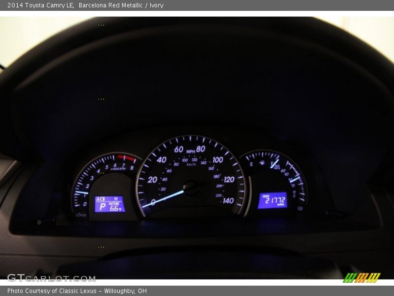 Barcelona Red Metallic / Ivory 2014 Toyota Camry LE