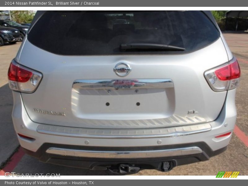 Brilliant Silver / Charcoal 2014 Nissan Pathfinder SL