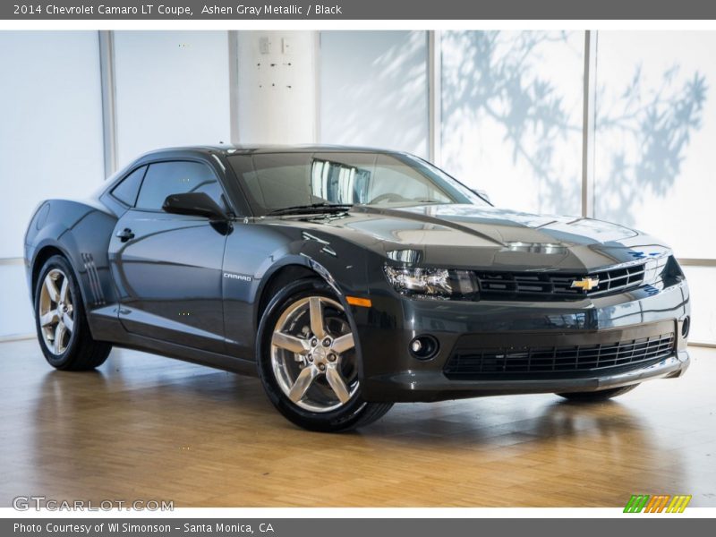 Front 3/4 View of 2014 Camaro LT Coupe