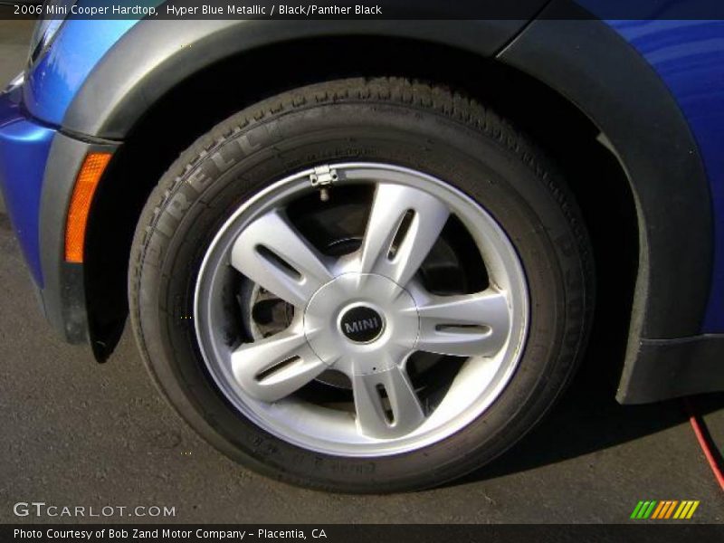 Hyper Blue Metallic / Black/Panther Black 2006 Mini Cooper Hardtop