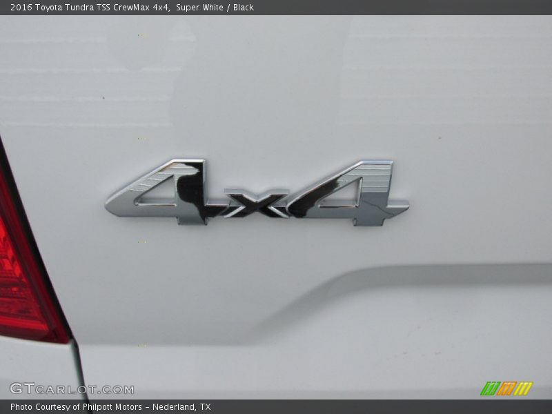 Super White / Black 2016 Toyota Tundra TSS CrewMax 4x4