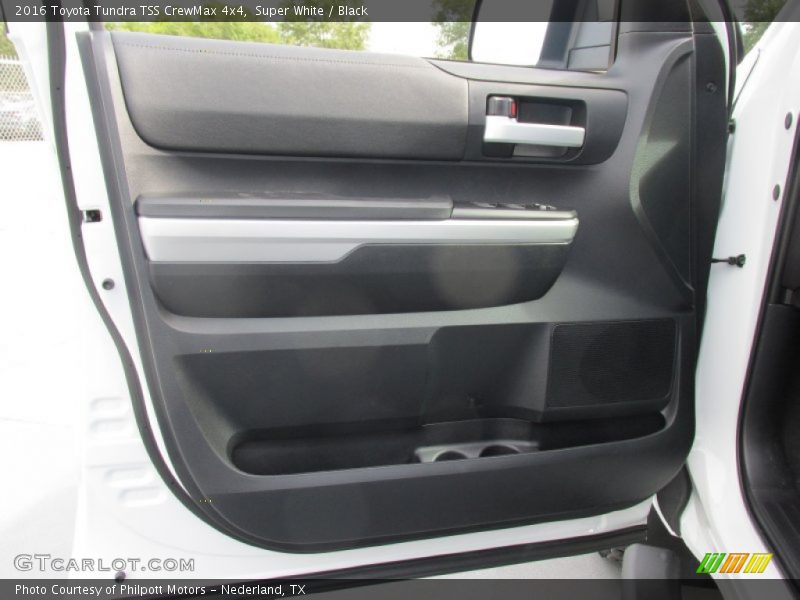 Super White / Black 2016 Toyota Tundra TSS CrewMax 4x4