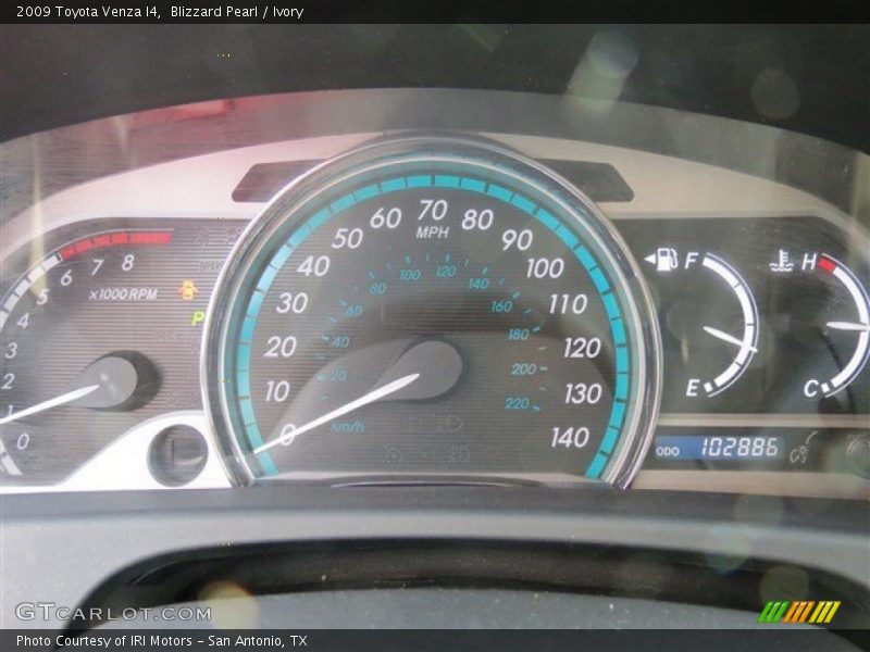 Blizzard Pearl / Ivory 2009 Toyota Venza I4