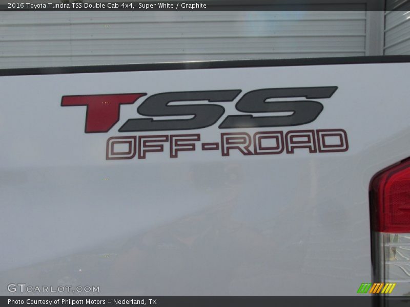 Super White / Graphite 2016 Toyota Tundra TSS Double Cab 4x4