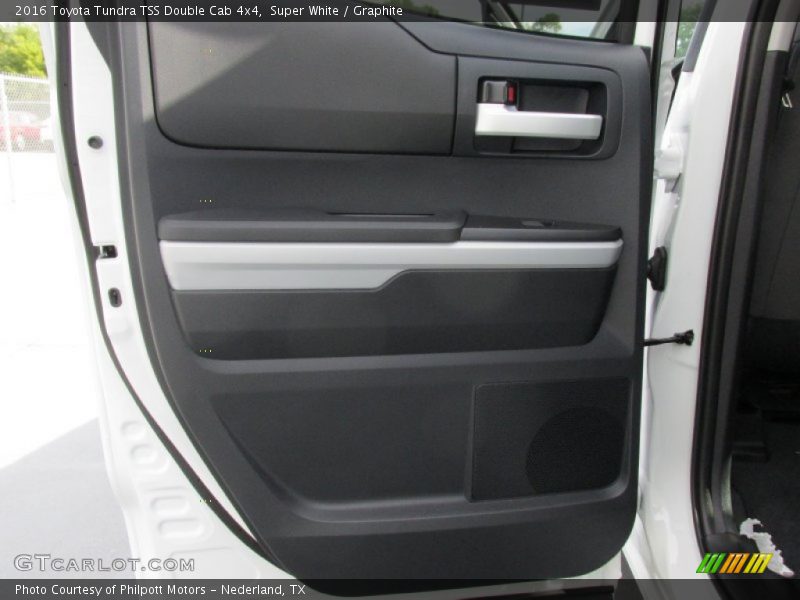 Super White / Graphite 2016 Toyota Tundra TSS Double Cab 4x4